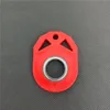 Fidget Spinner Chaveiro luminoso Brinquedos de descompressão de plástico Chaveiro giratório Antiestresse Chaveiros de dedo Alívio do estresse Brinquedo de festa presente