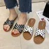 Slippers Zomer Damesmode Zwart-wit Polka Dot Reizen Strand Sandalen PVC Cross Smalle Band Badkamer