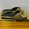 صندل Cagole للسيدات باللون الأسود 6943 Arena Lambskin Flat Sandal Open Open Site Sights Atts and Buckles on the Appert Designer Sandals Non Slip Sole Sandals