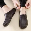 Sandalen Instappers Loafers Mannen EVA Waterdichte Lichtgewicht Rijden Schoenen Soft Cook Heren Slippers Grote Maat 39-46