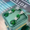 Dingla örhängen Äkta S925 Sterling Silver Pure Emerald Drop Earring Honor Fine Aros Mujer Oreja 925 Smycken Ädelsten Orecchini