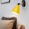 مصابيح الجدار الحديثة LED E27 Wood Nordic Sconce Sciding Lights Bedroom Bedide Lamp