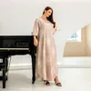 Vente en gros 4 couleurs arabe robe décontractée Middle East Golf Dubaï Dubaï Muslim Home Wear Robe avec perles AST26589