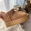 2023 Ultra Mini Boot Designer Womans Plattform Schneestiefel Australien Pelz Warme Schuhe Echtes Leder Kastanie Knöchel Flauschige Booties für Frauen