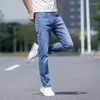 Mäns jeans sommar smal montering klassisk stil män märke affärer casual stretch denim byxor ljusblå byxor man