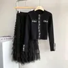 Femmes tricots YYJO rétro Designers élégant perle perlée qualité noir tricoté Cardigan pull hauts courte longueur C-123