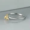 Vigselringar Tvåfärgade djur Litet bi För kvinnor Stapling tunna ringband Silver Guld Färg Minimalistisk Party Berlock Smycken Presenter