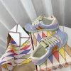 2023 Märkesdesigner fritidsskor dam kristall dam Screener sneakers randigt mode retro sneakers i smutsigt läder