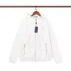 Tasarımcı Ceket Erkek Paltosu Yaz Kapşonlu Koruma Takım Üçgen Logo Mektubu Baskı Hafif İnce Cilt Giyim Sporları Açık Güneş Koruma Yaralanması Gündelik Ceket