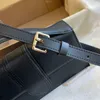 Omuz Tasarımcı Çanta Çanta En Kaliteli Moda Luxurys Kadın Tavaları Debriyaj Çanta Crossbody Ladies Cüzdan Cüzdan Deri Tote Küçük Kare Çanta Çanta