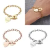 Gioielli famosi Le donne adorano i braccialetti Braccialetti in acciaio inossidabile con cuore in oro per il regalo della festa di compleanno