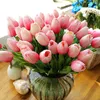 Fleurs décoratives 10 pièces décoration de fête à la maison artificielle vraie touche Faux cuir tulipes Simulation fleur