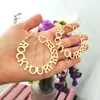 Hoop Huggie DODOAI Boucles d'oreilles Personnaliser Nom Personnalité Cerceaux Avec Déclaration Mots Hiphop Lettre Multiple pour Elle 230707