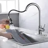 Küchenarmaturen Top-Qualität 304 Edelstahl Einhand-Herunterziehmischer Deckmontierter Wasserhahn für Waschbecken