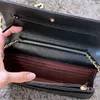 Kvinnor kaviar lammskinn woc designer crossbody väska mens handväska klassisk klaff axel kedja koppling kuvert väska lyxys tote satchel rosa jämn baguette väskor plånbok