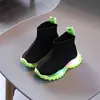 Enfants Sneakers Enfants Bébés Filles Garçons Mesh LED Chaussettes Lumineuses Sport Run Sneakers Chaussures Sapato Infantil Light Up Chaussures E07243 L230518