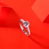 Avec des pierres latérales KOJ 1 quatre griffes rangées de diamants anneaux de mariage pour les femmes en argent sterling 925 bijoux de fiançailles réglables 230707
