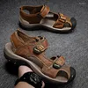 Mäns 912 Sandaler äkta lädermärke klassisk sommar manlig utomhus casual lättsandal mode sneakers stor storlek