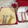 Panthere Series Tassels Earring for Women Designer 할머니 에메랄드 다이아몬드 골드 도금 18K T0P 품질 공식 복제 패션 절묘한 선물 001