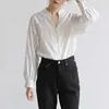 Blusas femininas estilo francês camisa branca elegante para mulheres blusas com decote em V de botão pérola outono blusa de manga longa casual roupas soltas Blusas