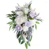 Bouquet di fiori decorativi con gocce d'acqua per mogli e fidanzate di coppia