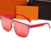 Femmes lunettes de soleil nouvelles lunettes de soleil de mode carrées pour hommes femmes cadre noir Sier miroir fleur lettre lentille conduite marque lunettes de soleil en plein air