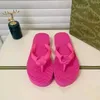 Flops Basit Gençlik Moda Tasarımcısı Bayanlar Flip Ters Terlik Mokasin Ayakkabı İlkbahar Yaz ve Sonbahar Otelleri İçin Uygun Plajlar Diğer Yerler Boyut 35-42 Sıcak Sandalet