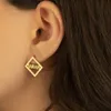 Hoop Huggie 1 paio di orecchini personalizzati con nome quadrato per le donne placcato oro 18 carati con orecchino a forma di lettera gioielli in acciaio inossidabile regali estivi 230710