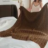 Cobertores Primavera Outono Cobertor Retrô Duplo Tricô Imitação Caxemira Sofá Quente Modelo Quarto Decorativo Europeu Marrom Letra Decora T230710