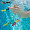 Gioco di sabbia Divertimento in acqua Immersioni Torpedo Giocattoli da lancio di razzi Gioco da biliardo Summer Robber Child Underwater Stick Toy 18 22pcs 230710