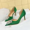 Mode Banquet chaussures à talons hauts femmes bout pointu strass boucle femme chaussures de mariage de luxe