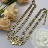 Europese en Koreaanse kleur diamanten letter ketting vintage tiktok net rode kraag ketting broche earclip ring set vrouw