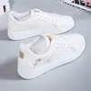 Klänning Skor Mode Vit Andas Kvinnor Löpning 2023 Vår Höst Broderad Blomma Snörning Casual Sneakers Zapatos De Mujer 230710