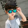أزياء الأطفال نظارة شمسية مربعة مرآة الشمس تصميم العلامة التجارية النظارات الشمسية للأولاد والبنات تصميم النظارات UA400 D003