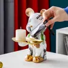 Decorative Objects Figurines Butler Statue Bear with Tray Key Holder Animal Resin Sculpture Room Decor Ornament Bear Figurine Craft Table Decoration Art T230710