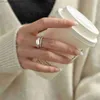 Anneaux de mariage MODIAN 925 Sterling Silver Ligne irrégulière Fashion Open Ring Taille 68 Simple empilable Wave Finger Ring Z230711