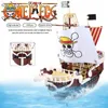 Blocchi 2022 Nuovo anime One pezzo che va Miglior Migliaia Sunny Building Buildings Kit Bricks Kit Luffy Zoro Sanji Figure Set Kid Toys Gift L230710