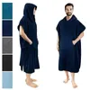 Strandtillbehör Mikrofiber med ficka för Surf Beach Swim Gym Spa Handdukar Surf Poncho Bytrock med huva Snabbtork våtdräkt Bythandduk 230707