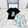 Çocuk Giysileri Çocuk Setleri Bebek 2 PCS Görev Çember Baskılı T-Shirt ve Çift Şort Yaz Açık Hava Dışarıda Takip Boyutu 90-160 cm