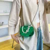 Torby na ramię Luksusowa marka damska Skóra lakierowana Wzór aligatora Torba Crossbody Fashion Chain Small Half Moon Messenger