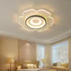 Lampy sufitowe Możliwość przyciemniania za pomocą RC Nowoczesna dioda LED do sypialni W kształcie kwiatu Salon Jadalnia Studium Oprawy oświetleniowe do domu