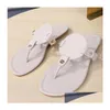 Sandalen 2021 Hochwertige Designer 10-Farben-Höhlen-Flops, geeignet zum Tragen von Gummi-verschleißfesten Hausschuhen im Sommer Indoo D DHNSP
