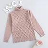 Familie Bijpassende Outfits Winter Herfst 2 7Y Effen Kleur Jongen Meisje Kids Gebreide Dieptepunt Coltrui Shirts Hoge Kraag Pullover 230711