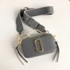 Bolsas de noite Bolsas de grife de luxo bolsa feminina bolsa crossbody bolsa ombro senhora carteira simples versátil metal carta couro sólido carteiro handb J230711