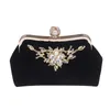 Sacs de soirée Femme diamant perle sac à main Vintage cristal fleur sac de soirée de mariage mariée pochette bourse noir 230710