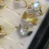 Obrączki księżniczka łabędź dla kobiety dziewczyny moda biżuteria na przyjęcie urodzinowe złoto posrebrzane jezioro Opal prezent jej 230710