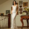 우아하고 아름다운 흰색 민소매 스팽글 신부 들러리 저녁 칵테일 댄스 파티 맥시 드레스를위한 캐주얼 드레스 결혼식 2023