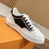 Scarpe casual firmate Donna TIME OUT Scarpa in pelle goffrata Moda Sneakers da donna Scarpe da ginnastica con plateau Sneaker con suola in gomma