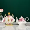 Bicchieri da vino Set da tè europeo Bone China Tazza pomeridiana inglese Teiera Caffettiera in porcellana di alta qualità 1 Teiera 2 Tazze e piattini 230710