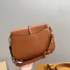 2023 Collection Collection Hot Selling New Style ، Brown Cowhide Flap High Juchny Women One Counter Crossbom